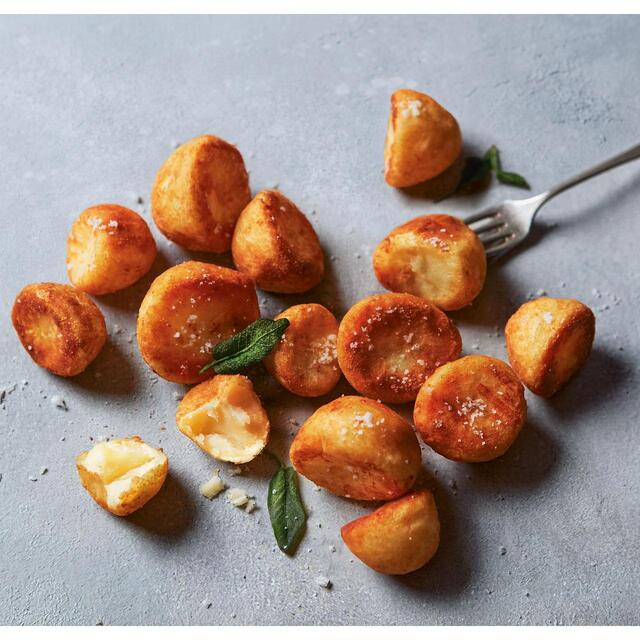 M&S Maris Piper Roast Potatoes Frozen thumbnail 3