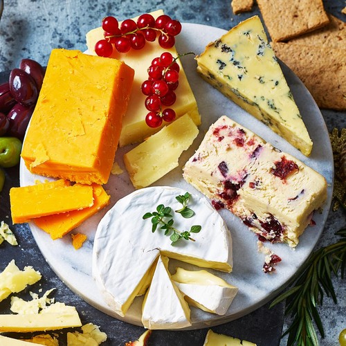 M&S Cheeseboard Favourites thumbnail 2