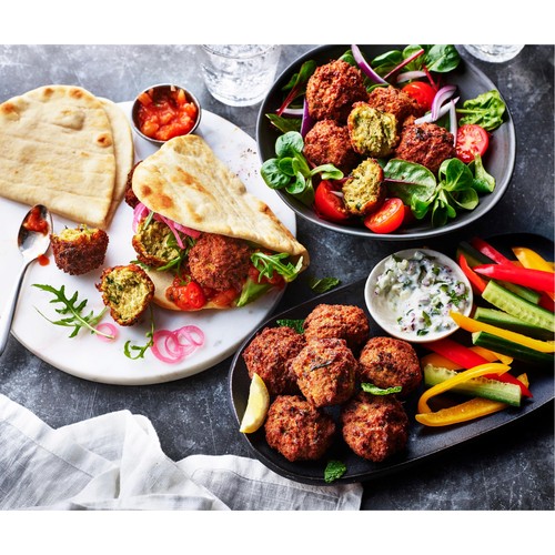 M&S 8 Aromatic Fresh Herb Falafels thumbnail 4