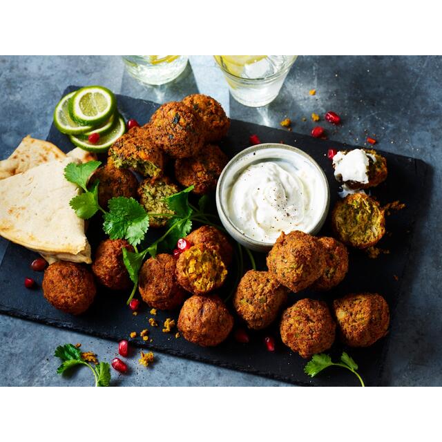 M&S 8 Fresh Herb Falafels thumbnail 6