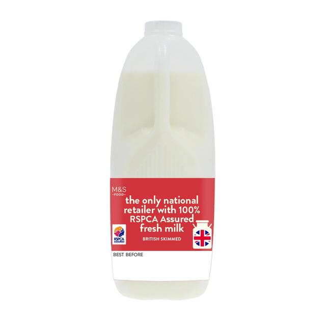 M&S Select Farms British Skimmed Milk 4 Pints thumbnail 2