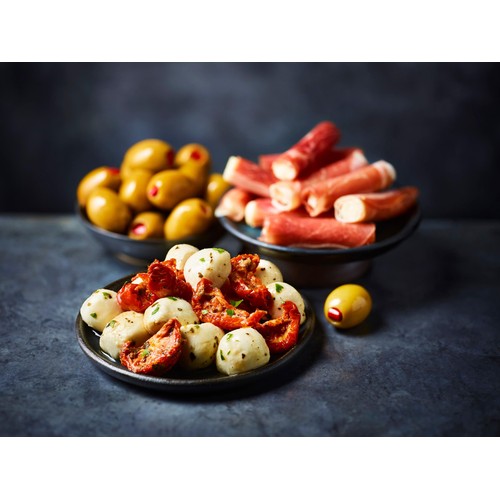 M&S Slow Roasted Tomatoes & Italian Mozzarella thumbnail 4