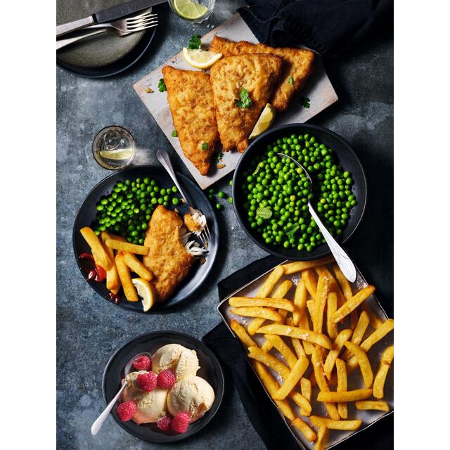 M&S 4 Breaded Chunky Cod Fillets Frozen thumbnail 2