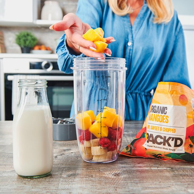 PACK'D Organic & Sweet Chopped Mango thumbnail 3