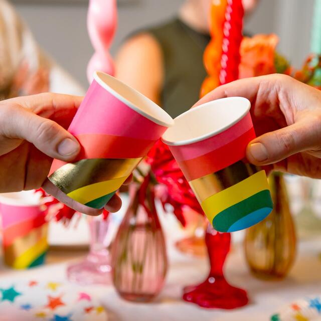 Talking Tables Rainbow Paper Party Cups thumbnail 3