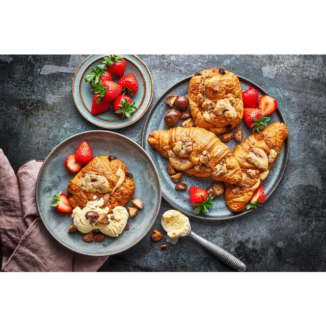 M&S All Butter Croissants thumbnail 3