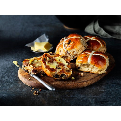 M&S 9 Mini Luxury Fruited Hot Cross Buns thumbnail 4