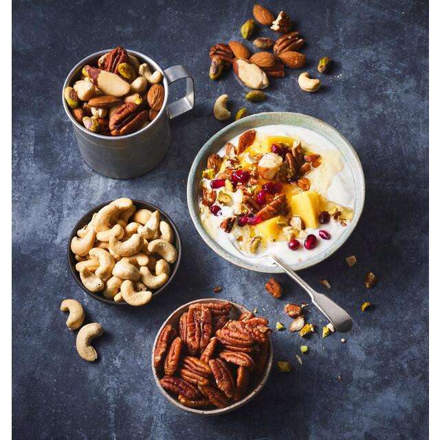 M&S Natural Cashews thumbnail 3