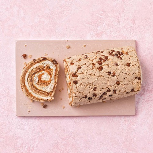M&S Toffee & Pecan Meringue Roulade Frozen thumbnail 2