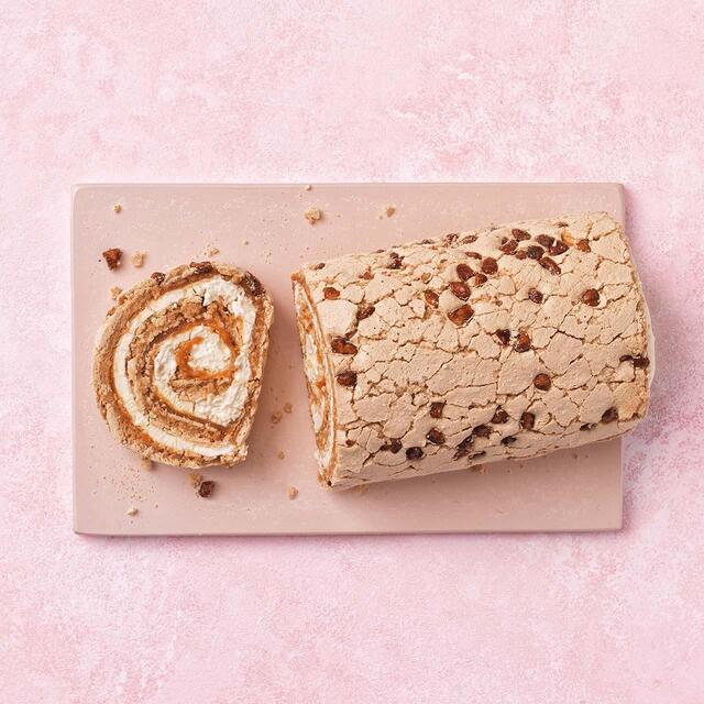 M&S Toffee & Pecan Meringue Roulade Frozen thumbnail 2