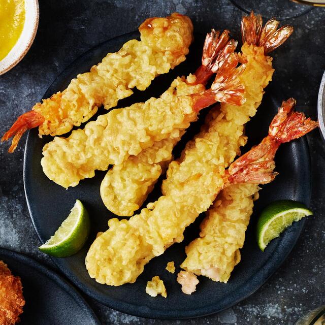M&S 10 Tempura Tiger Prawns Frozen thumbnail 3