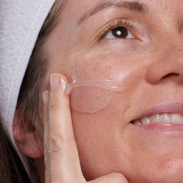 Evolve Organic Gentle Cleansing Balm thumbnail 4