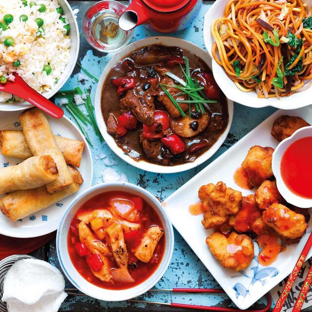 M&S Chinese Favourites Takeaway Box thumbnail 3