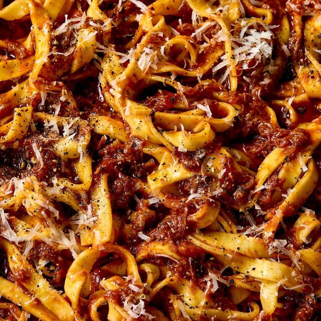 Pasta Evangelists Beef & Chianti Ragu thumbnail 4
