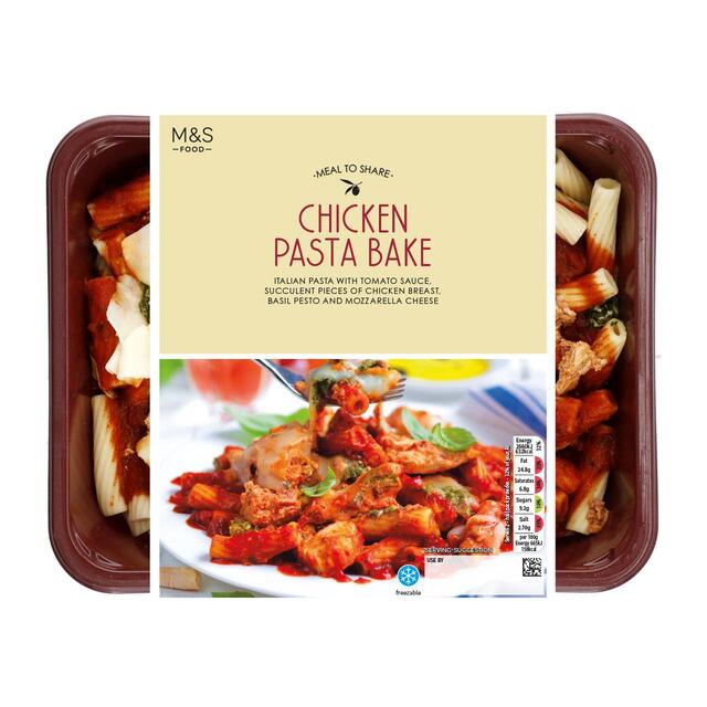 M&S Chicken Pasta Bake Meal to Share thumbnail 2