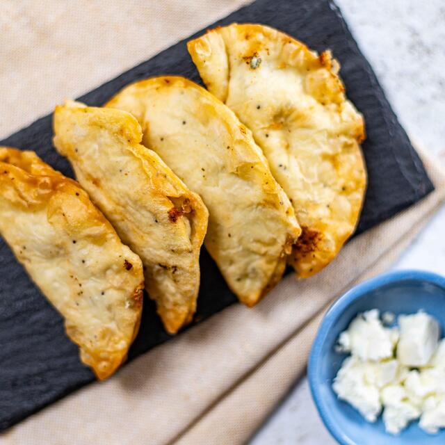 M&S Handcrafted Feta & Herb Parcels thumbnail 3