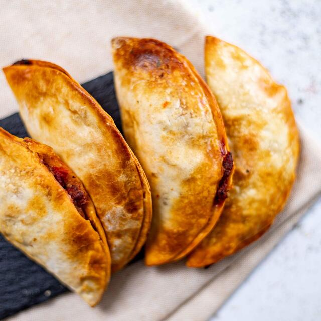 M&S Chicken & Chorizo Empanadas thumbnail 4