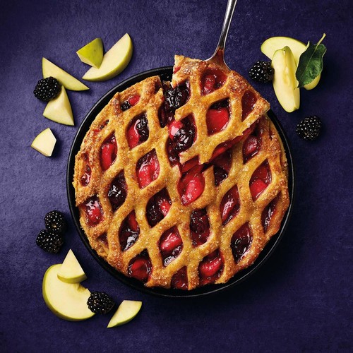 M&S Apple & Blackberry Puff Pastry Pie thumbnail 2