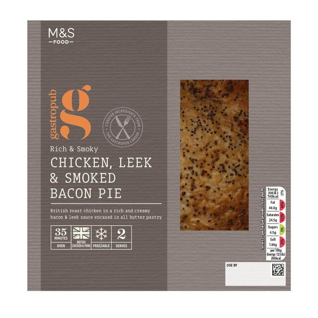 M&S Gastropub Creamy Chicken, Leek & Smoked Bacon Pie for Two thumbnail 2