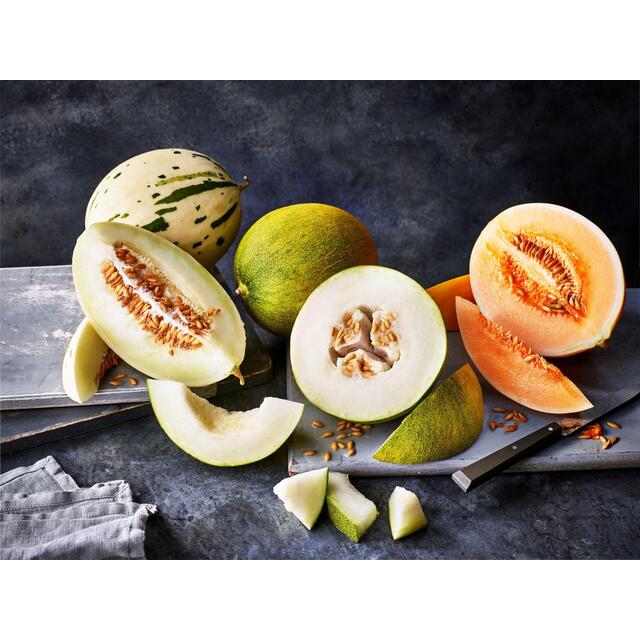 M&S Perfectly Ripe Cantaloupe Melon thumbnail 4
