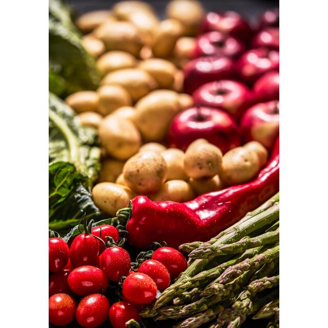 M&S Piccolo Vine Tomatoes thumbnail 3