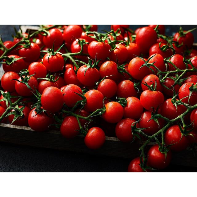 M&S Piccolo Vine Tomatoes thumbnail 2