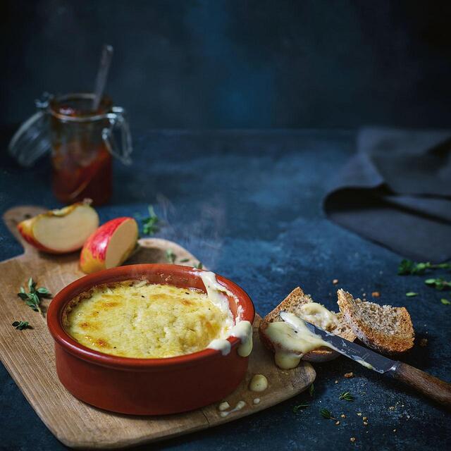 M&S Collection Cornish Cruncher & Cider Cheese Bake thumbnail 3