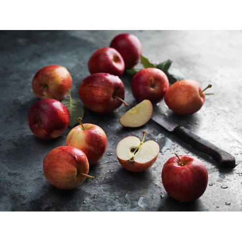 M&S British Small Royal Gala Apples thumbnail 5