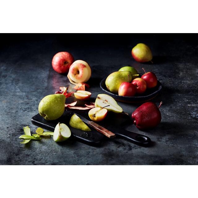 M&S Red Delicious Apples thumbnail 3