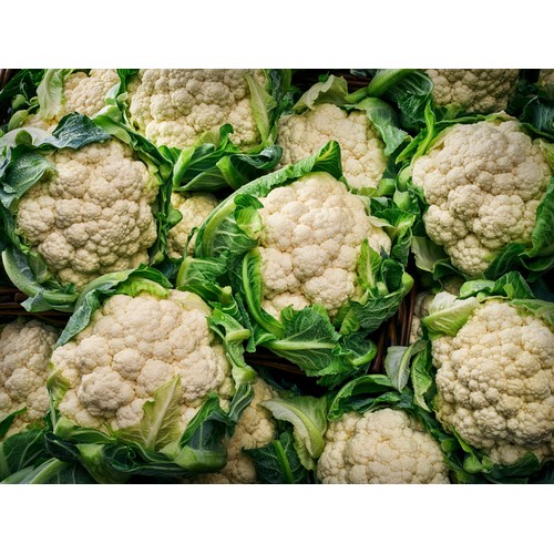 M&S Select Farms Cauliflower thumbnail 2