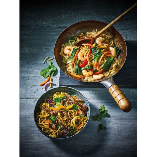 M&S Peanut Pad Thai Rice Noodles thumbnail 3