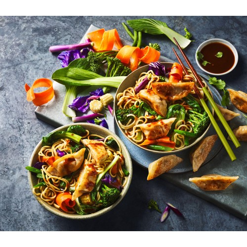 M&S Rainbow Mixed Vegetable Stir Fry thumbnail 3
