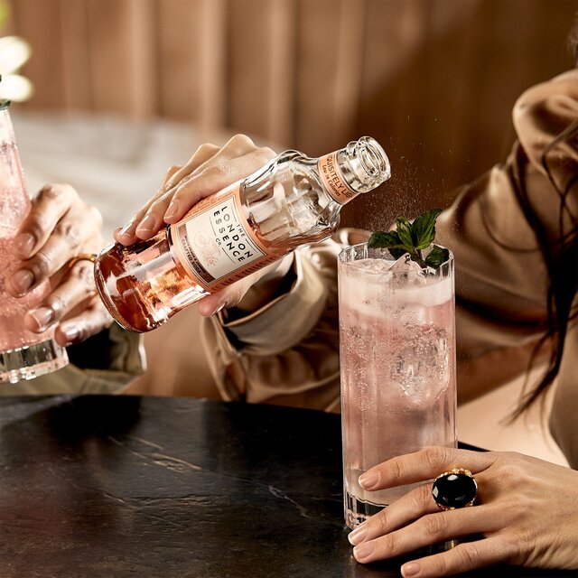 London Essence Co. White Peach & Jasmine Soda thumbnail 6