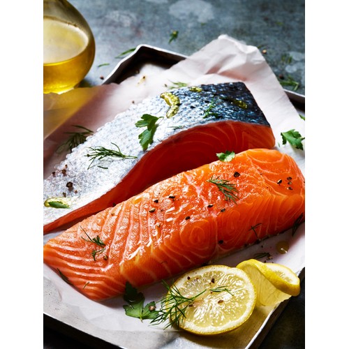 M&S Organic 2 Salmon Fillets thumbnail 3