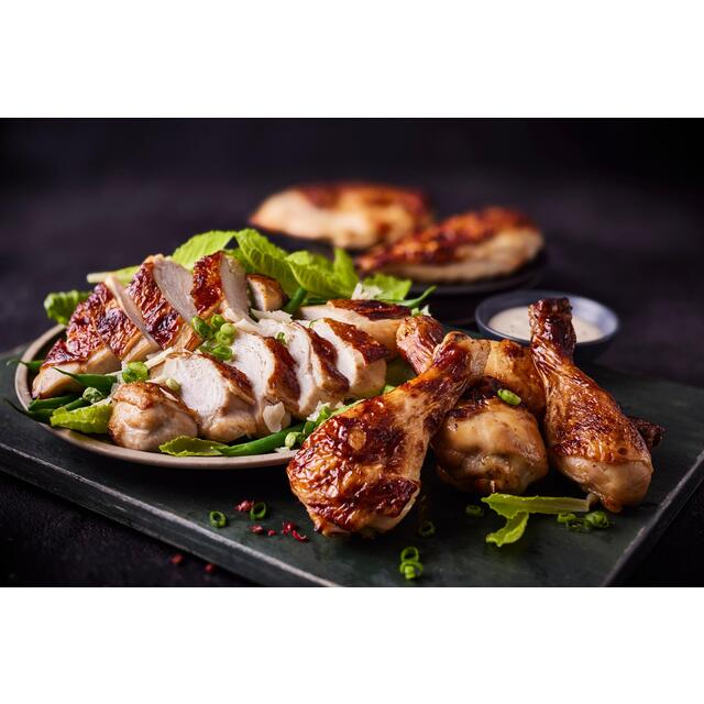 M&S Select Farms British Free Range Chicken Drumsticks thumbnail 2
