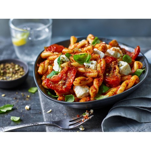 M&S Feta Cheese & Slow Roasted Tomato Pasta Salad thumbnail 3