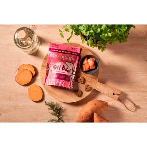Forthglade Natural Grain-Free Soft Bite Treats with Salmon thumbnail 3