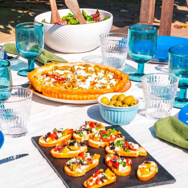 Fragata Marinated Pitted Black Olives With Sea Salt thumbnail 3