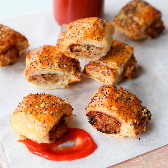 Higgidy 6 Great British Pork Sausage Rolls thumbnail 2