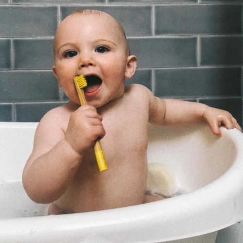 Bamboo Club Bambino Yellow Kids Toothbrush thumbnail 3