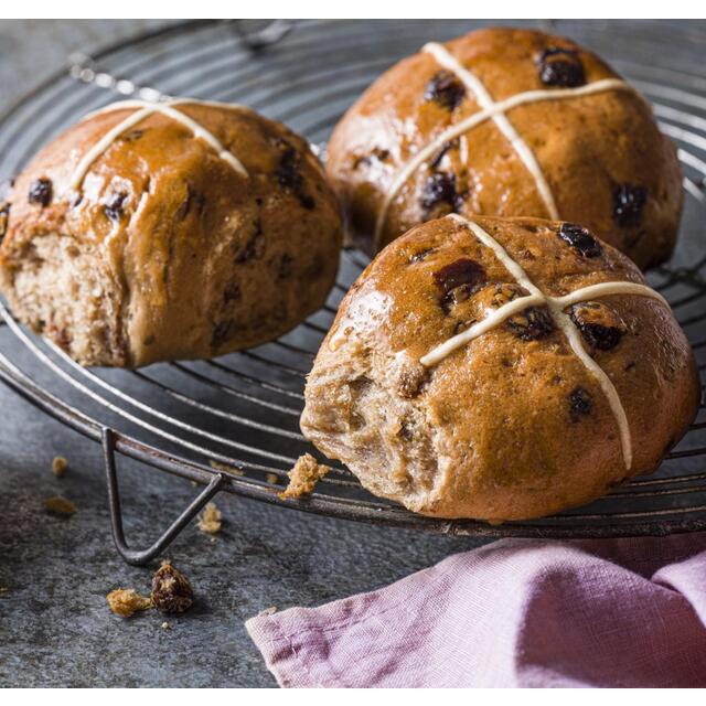 M&S Made Without Hot Cross Buns thumbnail 2