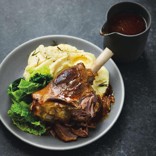 M&S Select Farms British 2 Lamb Shanks thumbnail 2