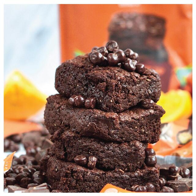 Creative Nature Chia & Cacao Choc Chip Brownie Baking Mix thumbnail 3
