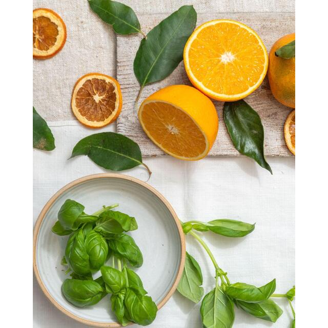 Clothes Doctor Basil & Mandarin Leaf Eco Liquid Detergent thumbnail 3