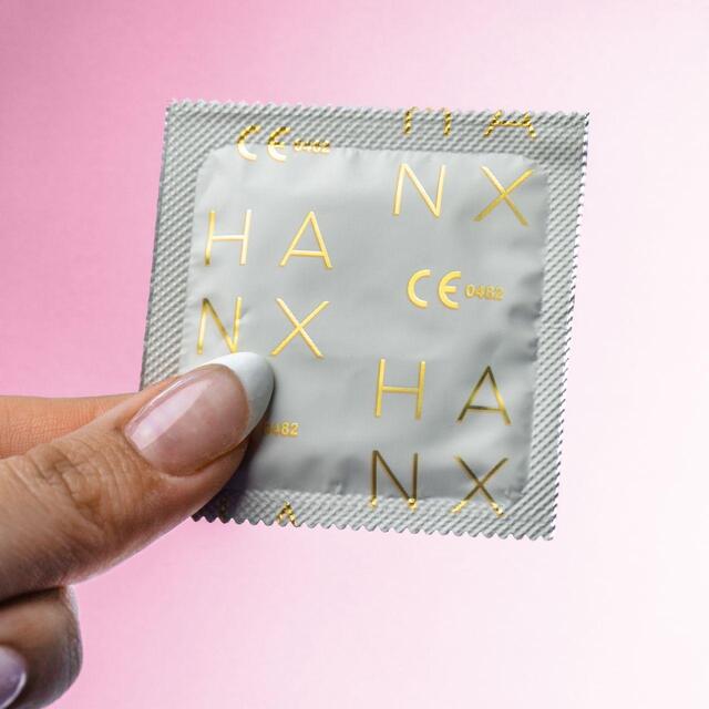 HANX Ultra Thin Large Size Vegan Condoms thumbnail 4