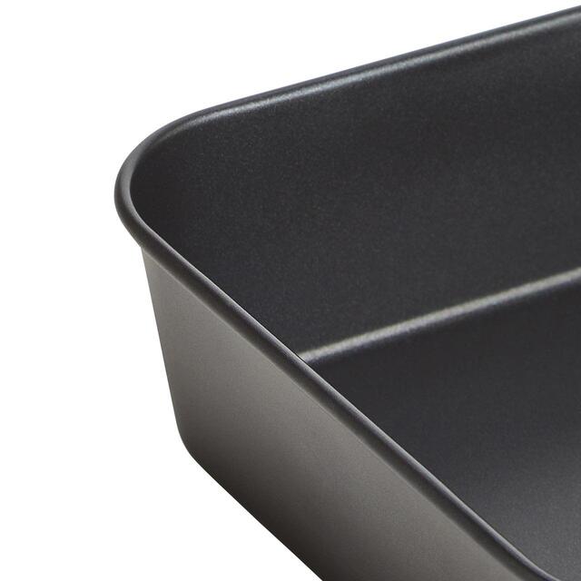 M&S Heavy Gauge Roaster, Charcoal 39cm thumbnail 3