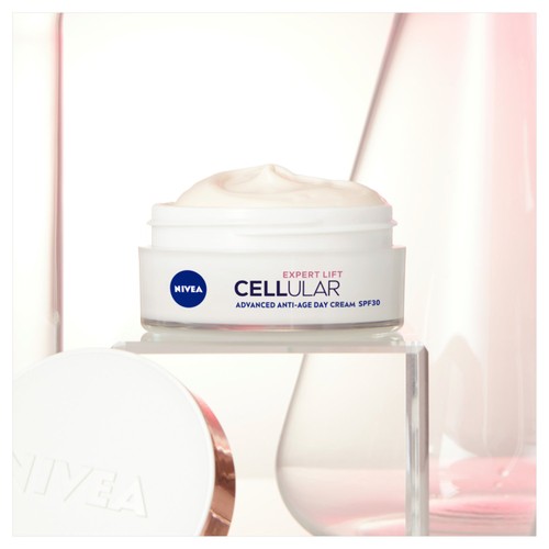 NIVEA Hyaluron Cellular Elasticity Filler Anti-Wrinkle Day Face Cream SPF30 thumbnail 3