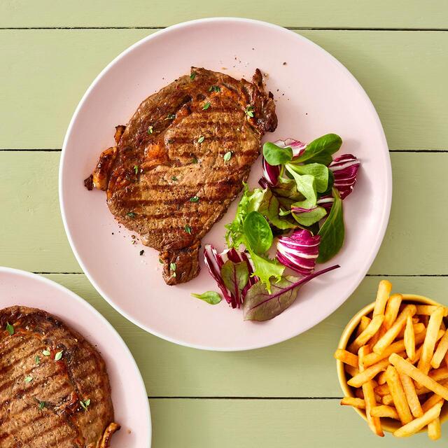 Ocado Organic 2 Beef Sirloin Steaks thumbnail 3
