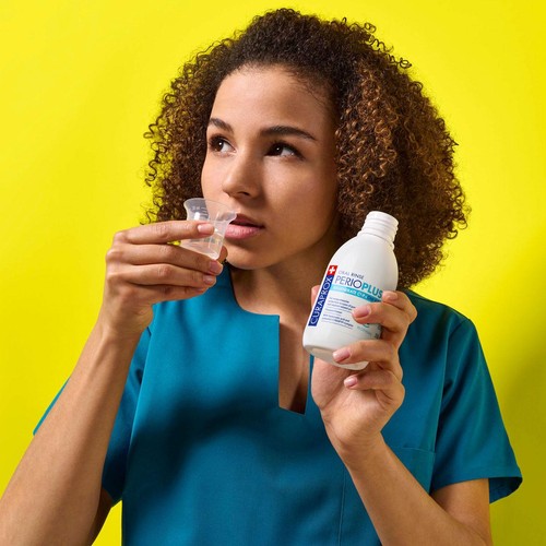 Curaprox PerioPlus Oral Rinse Regenerate thumbnail 2