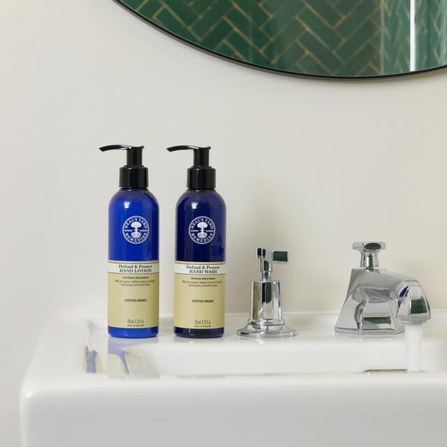 Neal's Yard Remedies Defend & Protect Hand Wash thumbnail 4